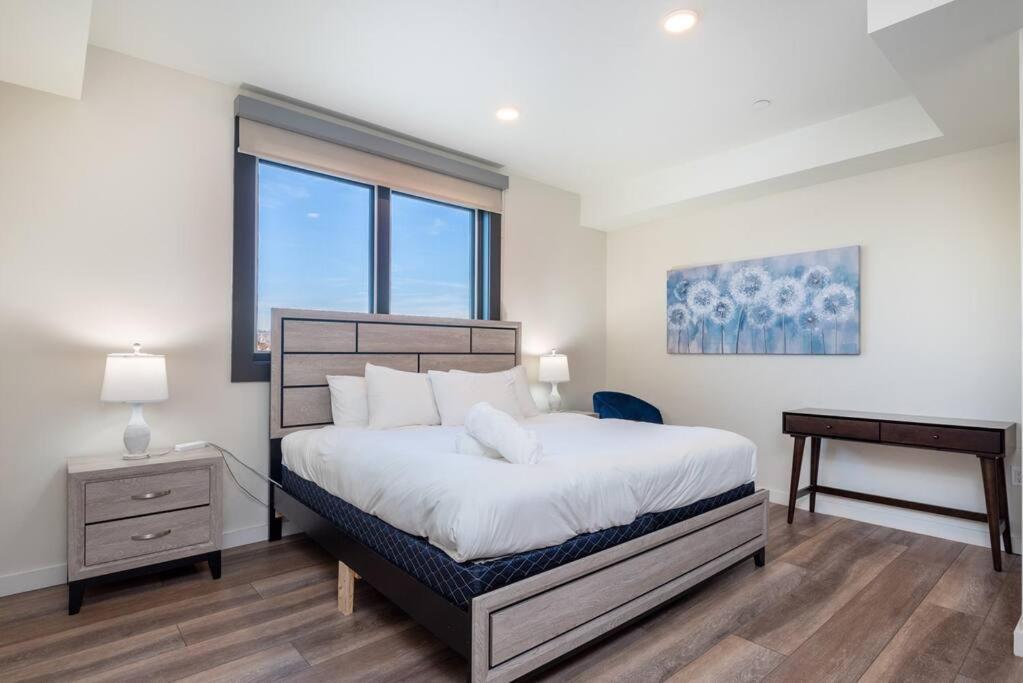 Luxurious Penthouse In Beverly Hills - Sleeps 10 Los Angeles Eksteriør billede