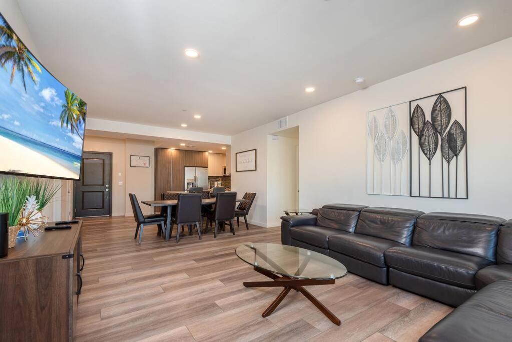 Luxurious Penthouse In Beverly Hills - Sleeps 10 Los Angeles Eksteriør billede